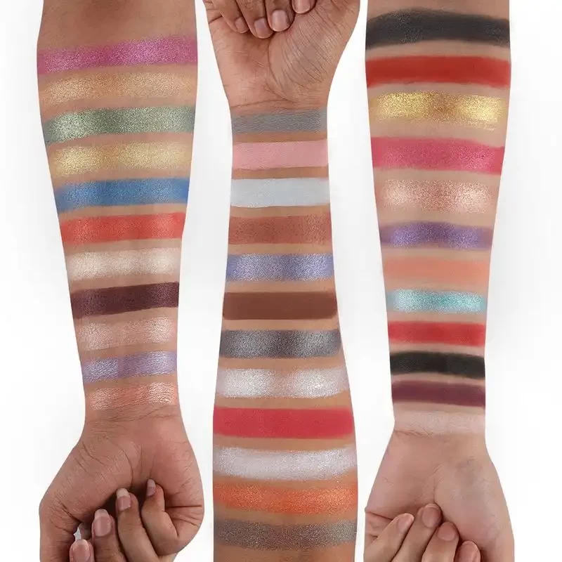 FOREVER52 Spooked 35 Color Eyeshadow Palette FEX003